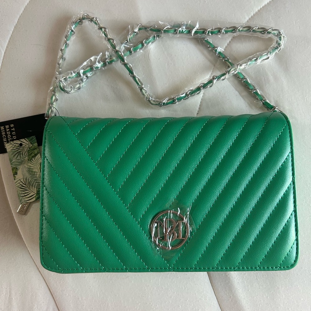 Badgley Mischka‎ Green Quilted Crossbody Bag NWT
